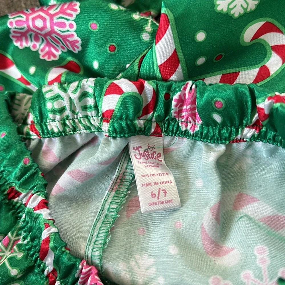 Justice Girls Holiday Green Red Candy Cane Silky pajama Pants and Top Size 6 / 7
